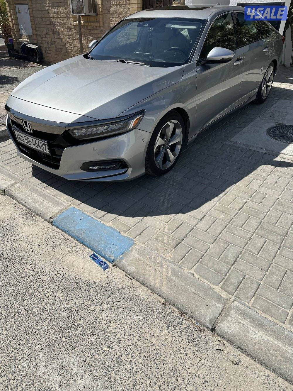 للبيع هوندا اكورد 20192