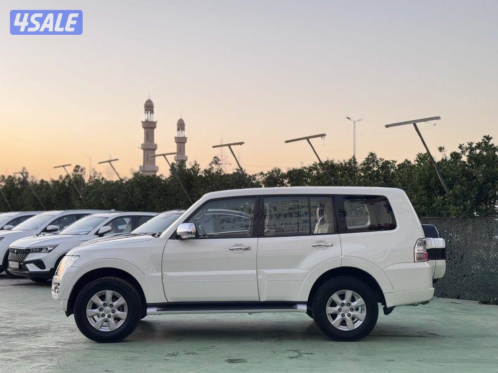 للبيع باجيرو2022 كاش او اقساط4