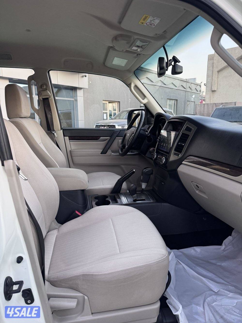 للبيع باجيرو2022 كاش او اقساط9