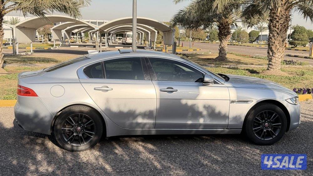 jaguar XE4