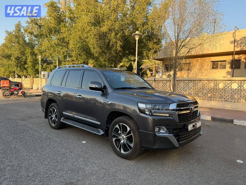 ‏للبيع ‏لاندكروزر تورينق ‏ ‏مالك الأول موديل 20120