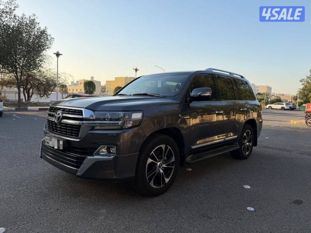 ‏للبيع ‏لاندكروزر تورينق ‏ ‏مالك الأول موديل 20122