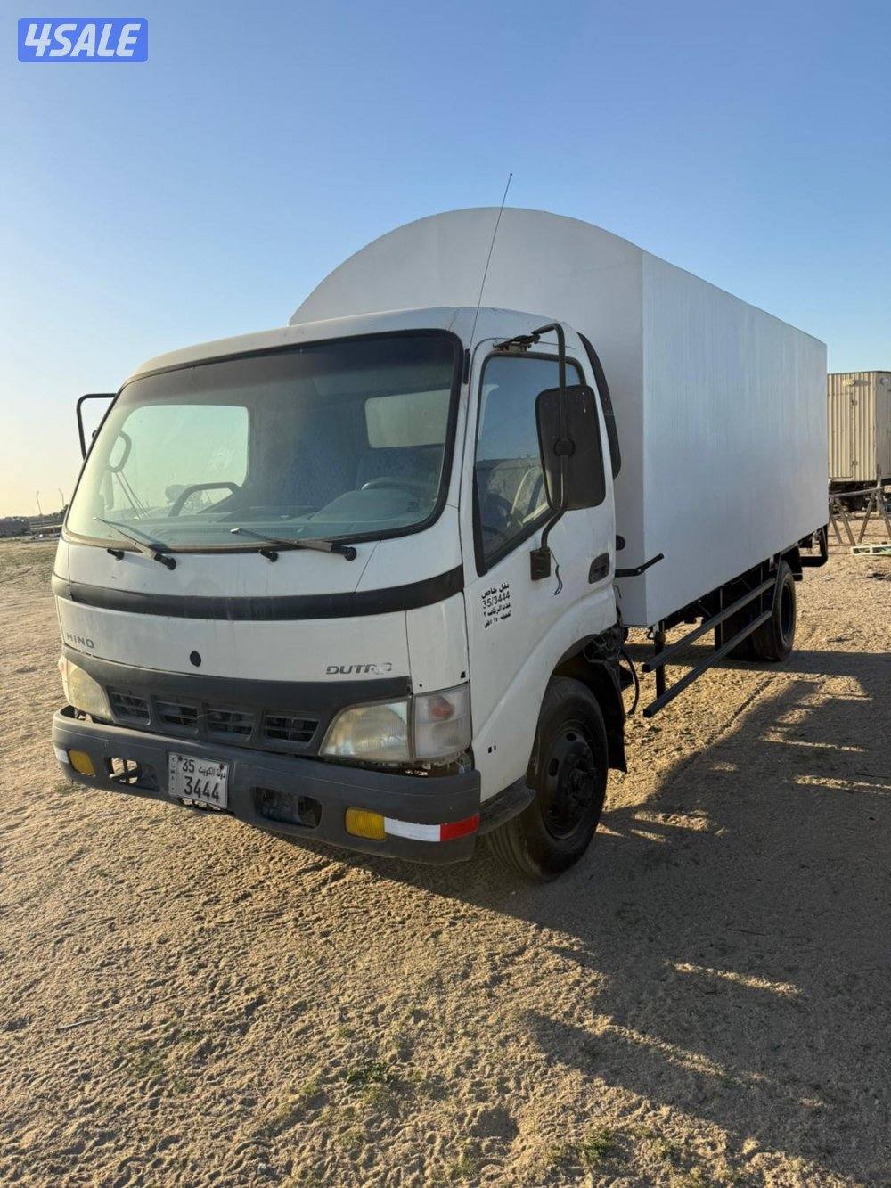 للبيع هاف لوري هينو 2006 ديزل1