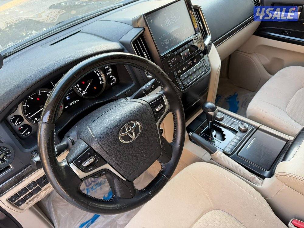 ‏للبيع ‏لاندكروزر تورينق ‏ ‏مالك الأول موديل 20128