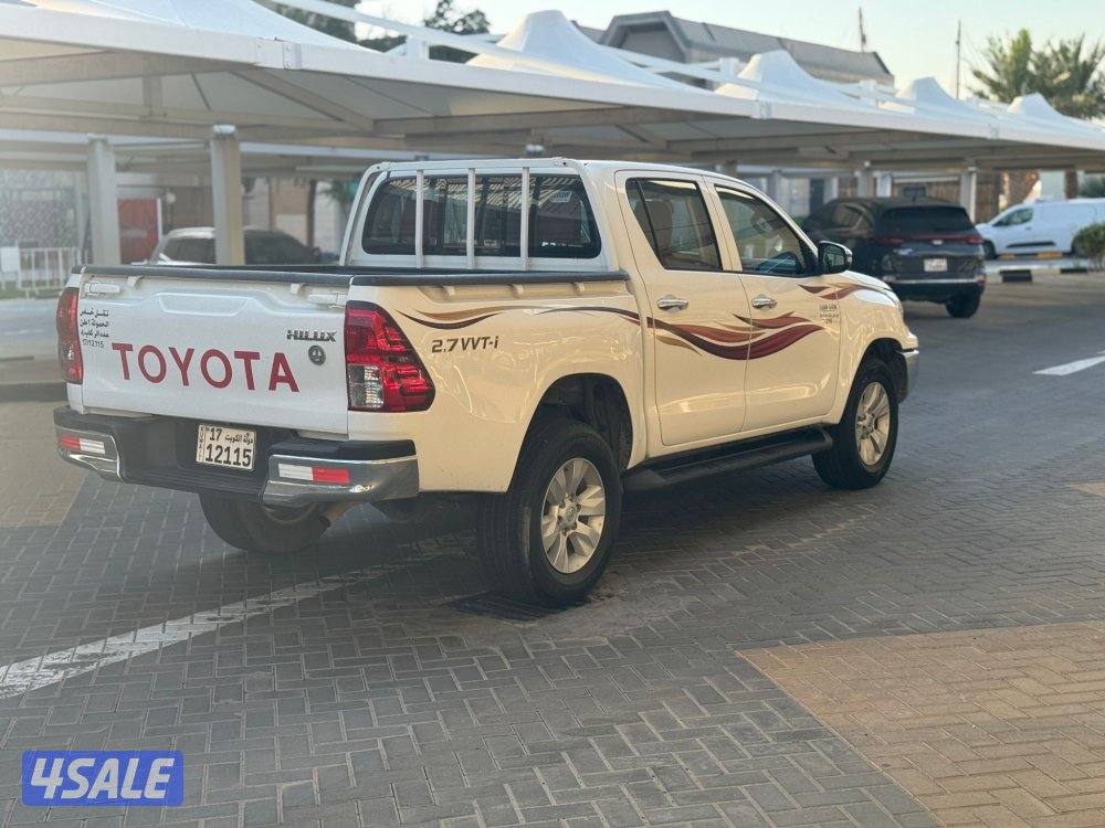 للبيع هايلكس ٢٠٢٠ ماشي ٦٦ الف بس2