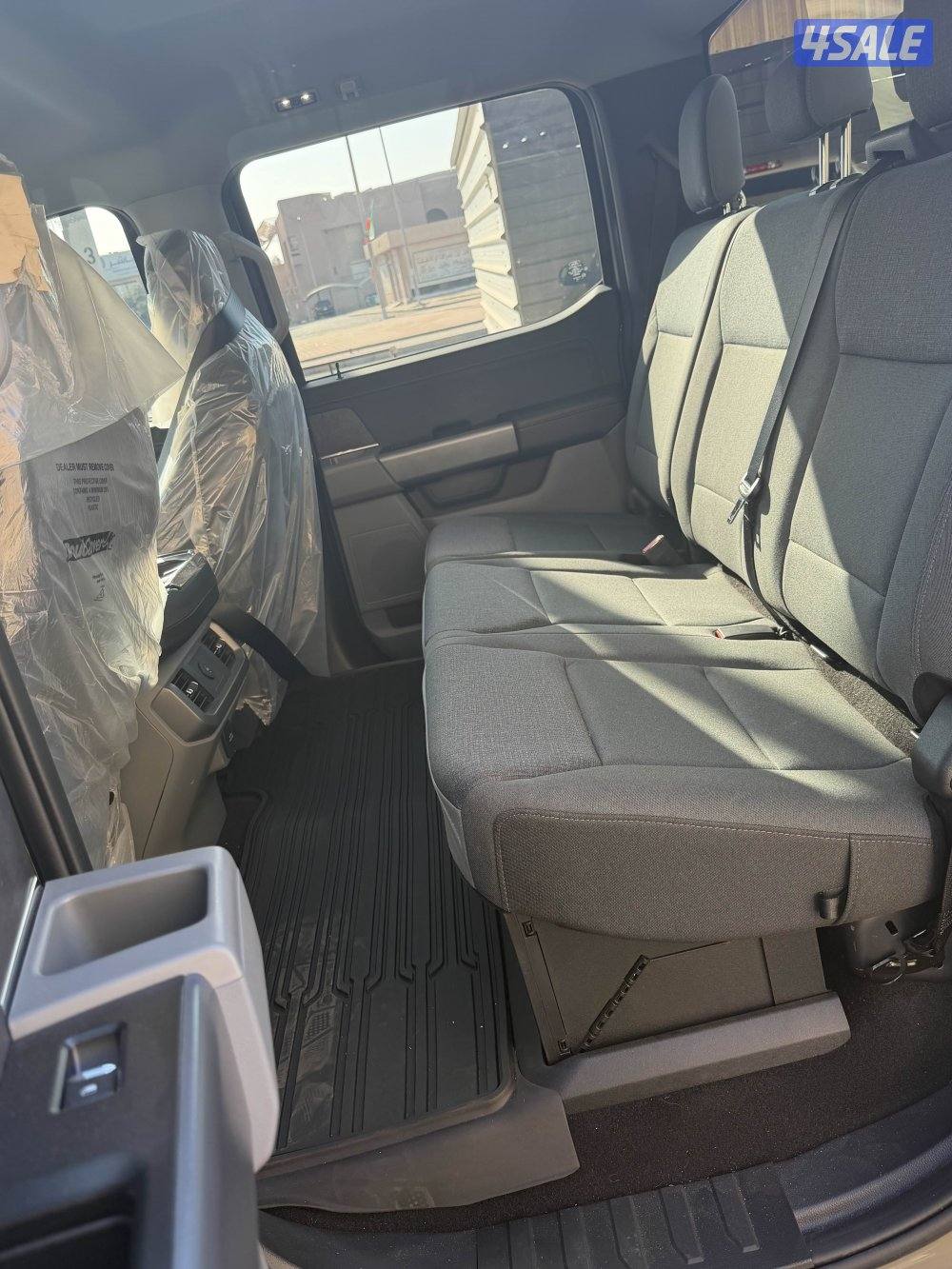 ماشي 2000 فقط2