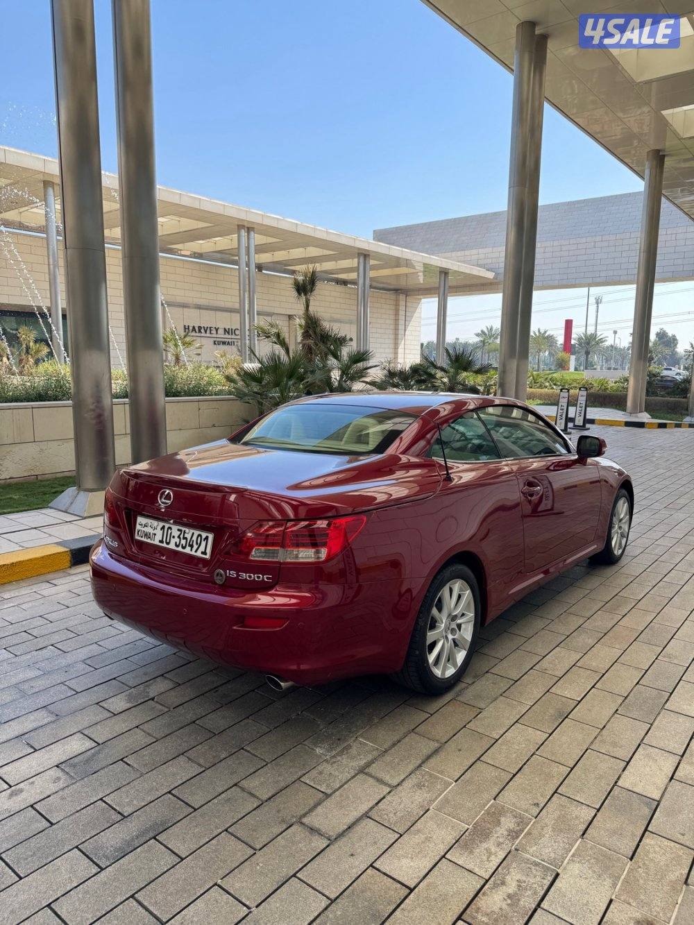 لكزس is300c الساير عداد(52) بحالة الوكاله.1