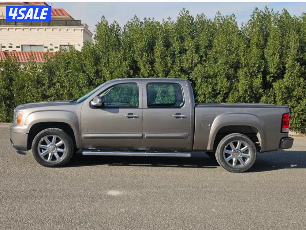 للبيع وانيت GMC دينالي 2012 وارد الكويت2