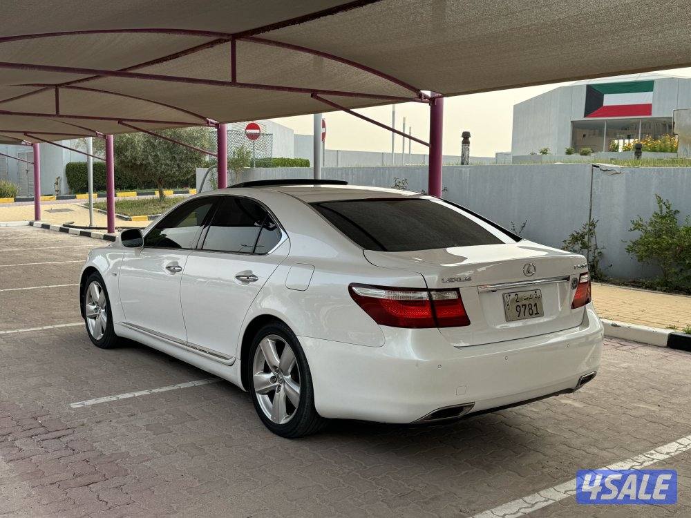 لكزس LS460-2007 بحالة نادرة6