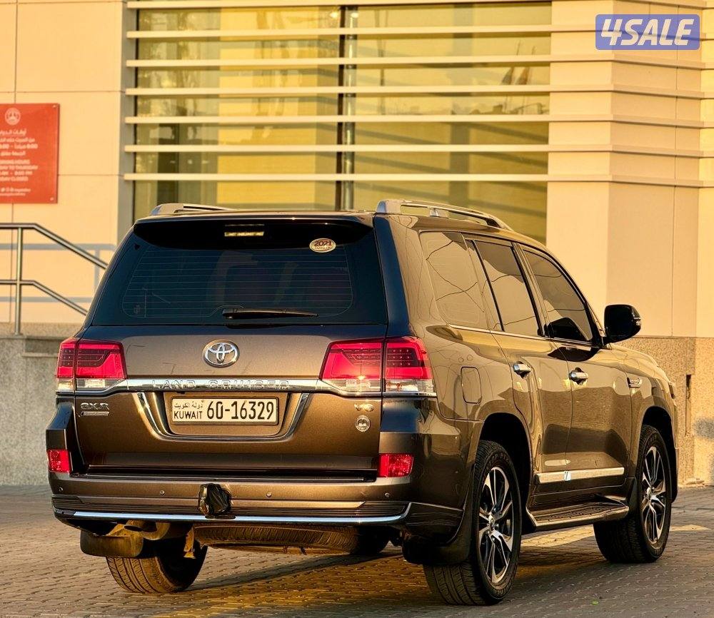 لاند كروزر 2021 قراند تورينق عداد 913