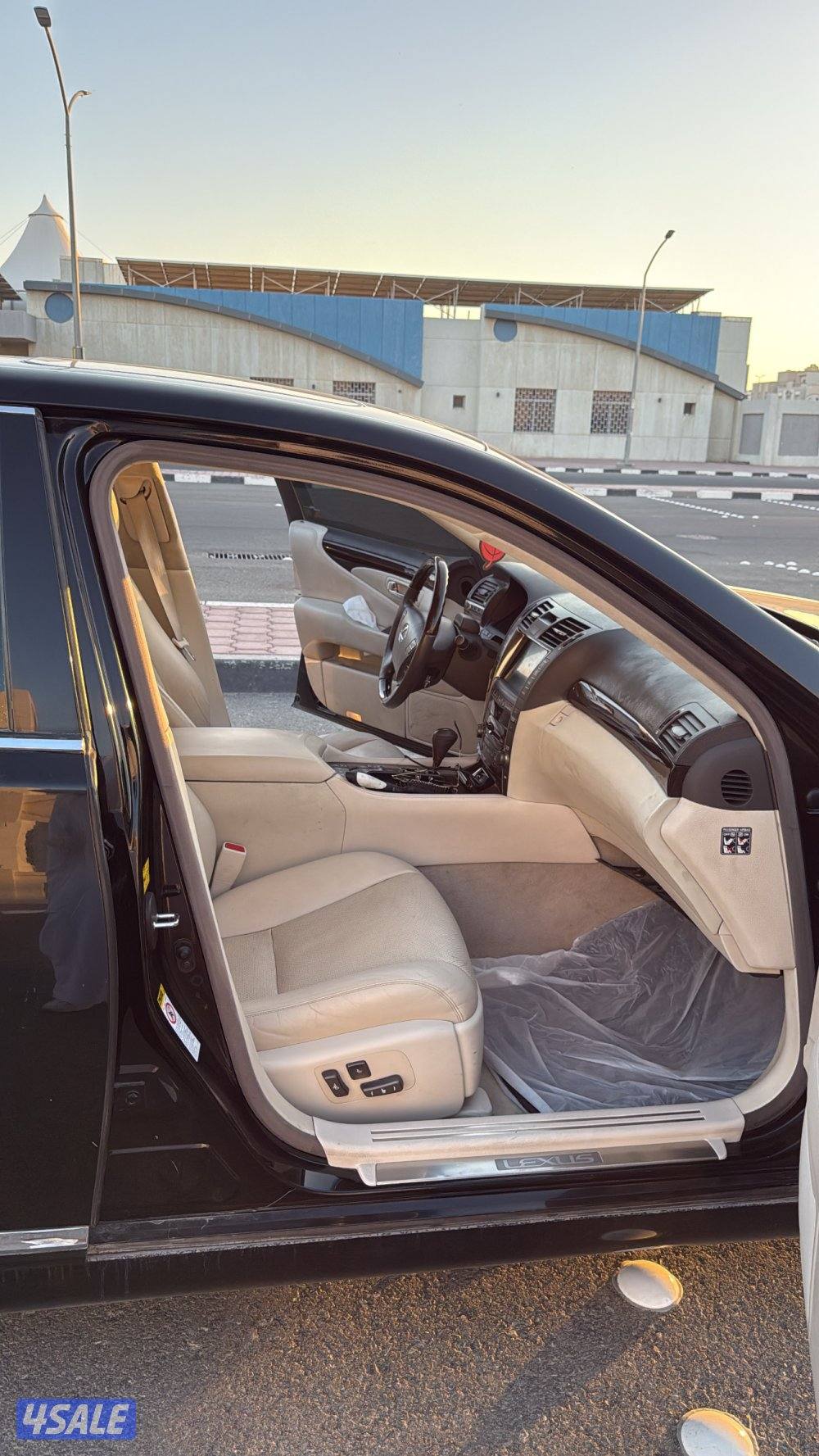 لكزس ls موديل 2008 ممشى 240 شرط الفحص قير مكينه شاصي  امورها فوق الطيب8