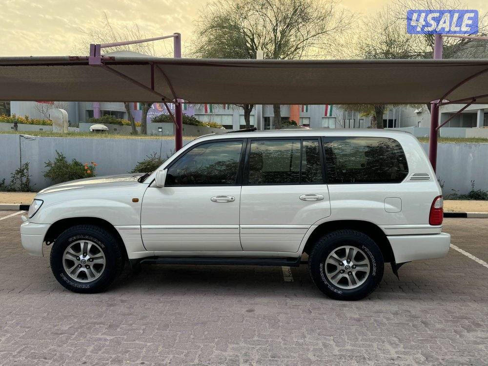 جيب لكزس 2001 بحالة نادرة6