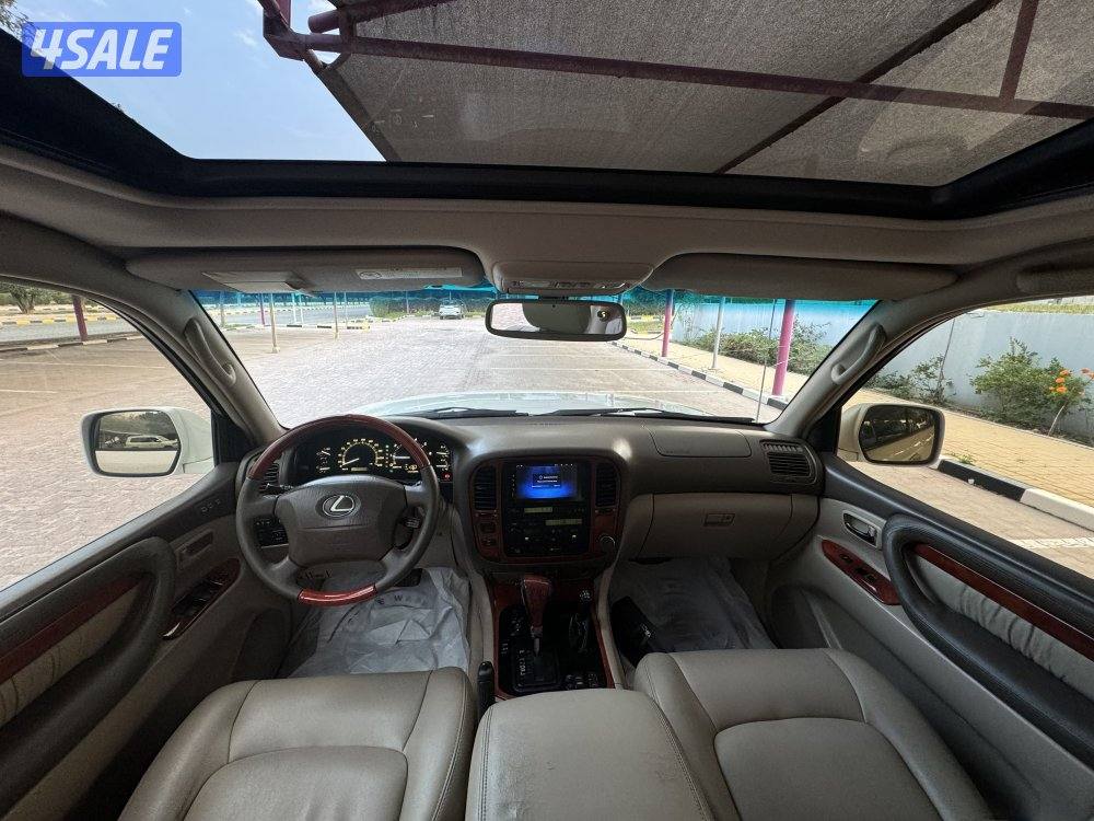جيب لكزس 2001 بحالة نادرة9