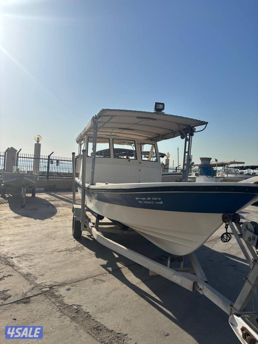 للبيع طراد الدرازي مديل ٢٠١٤ مكينه ٢٠٠ ياماها ٢٠١٤ عداد المكينه ١٧٣0