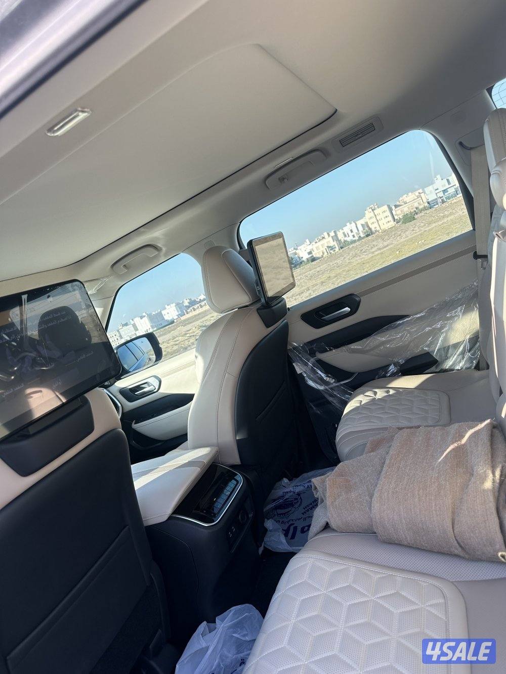 للبيع باترول بلاتينوم  الفاً اعلا درجة تنتيربو ماشي ١٣ ألف سيرفس وكالة5