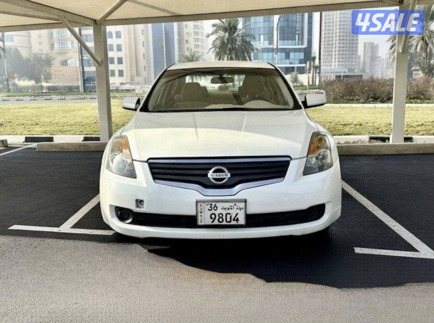 نيسان التيما - الموديل:2009 - العداد:3251