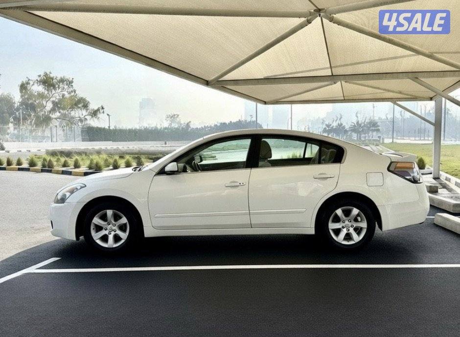 نيسان التيما - الموديل:2009 - العداد:3253