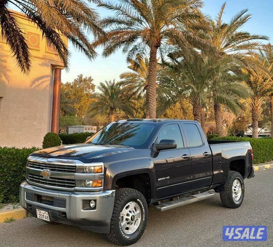 للبيع سلفرادو HD Z71 موديل 2016 ماشي 210 دبل اكتروني كامل المواصفات0