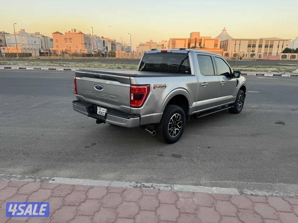 للبيع وانيت F-150 موديل 2023 قمارتين4