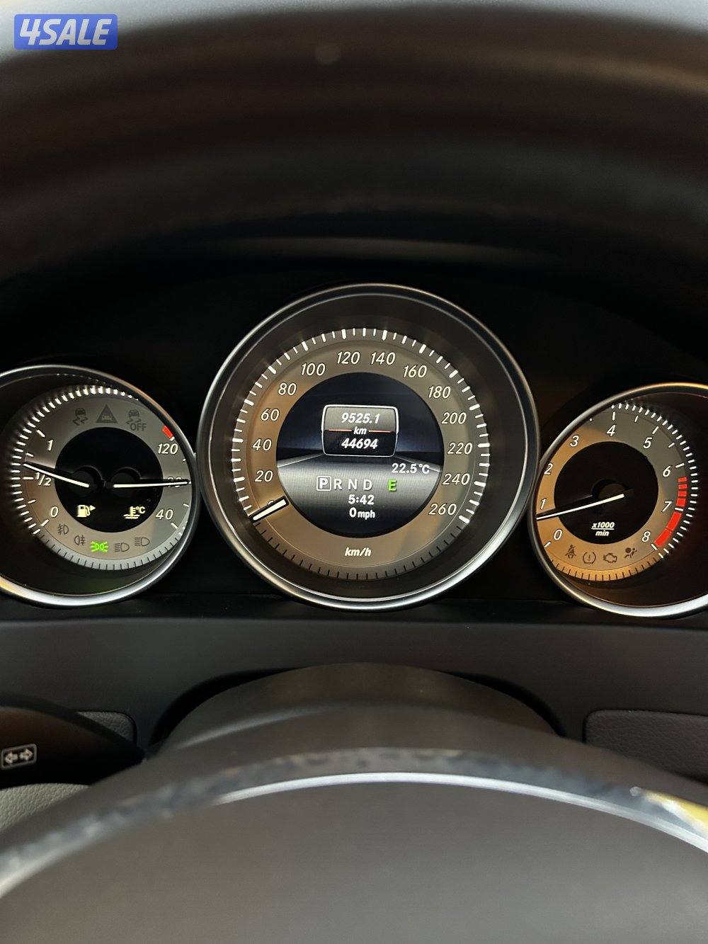 للبيع مرسيدس C2005