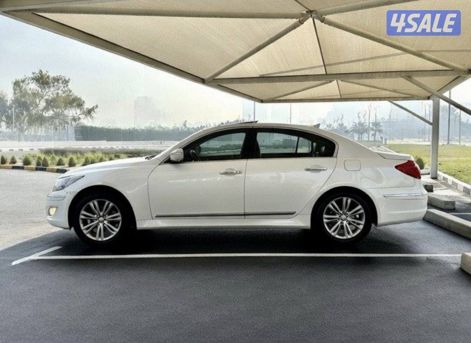 هيونداي جينيسيس - الموديل:2013 - العداد:2043