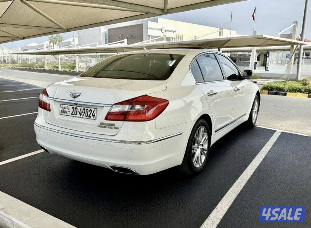 هيونداي جينيسيس - الموديل:2013 - العداد:2046