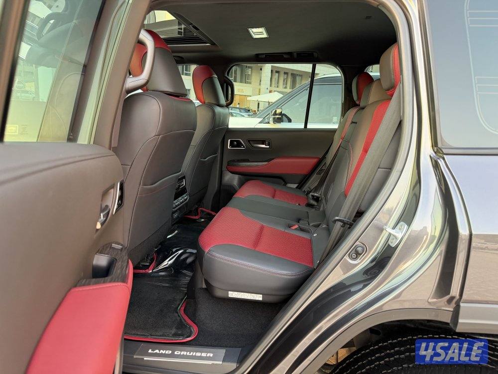 لاندكروس GR موديل 2024 صبغ وكالة الساير كفالة وسيرفيس 7 سنوات2