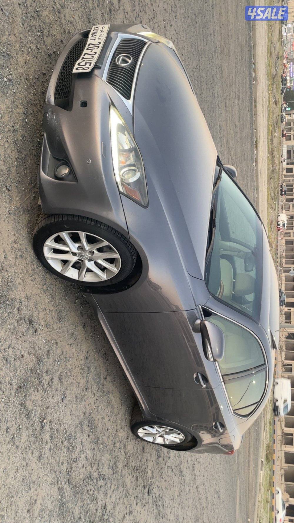 للبيع لكزس 300 is0