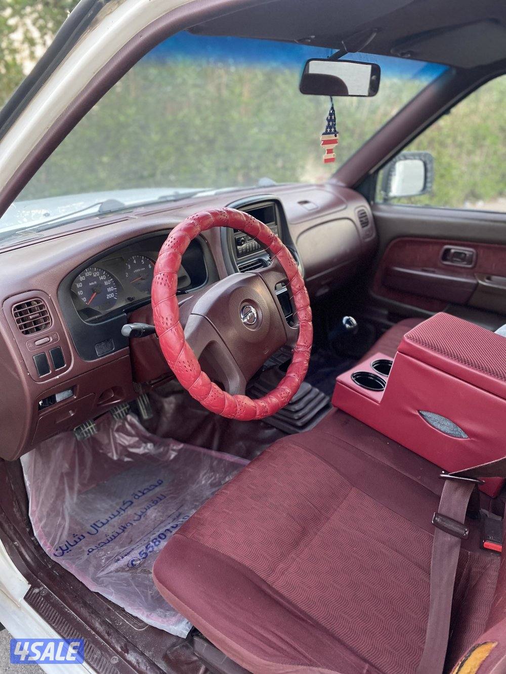 للبيع وانيت نيسان 20108