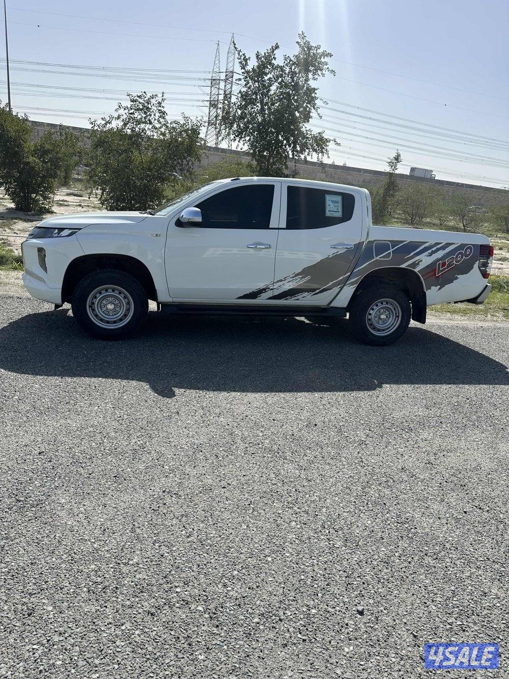 للبيع وانيت 2023 عداد 64 شرط الفحص تحت الكفالة عليها سرفيس مجاني1