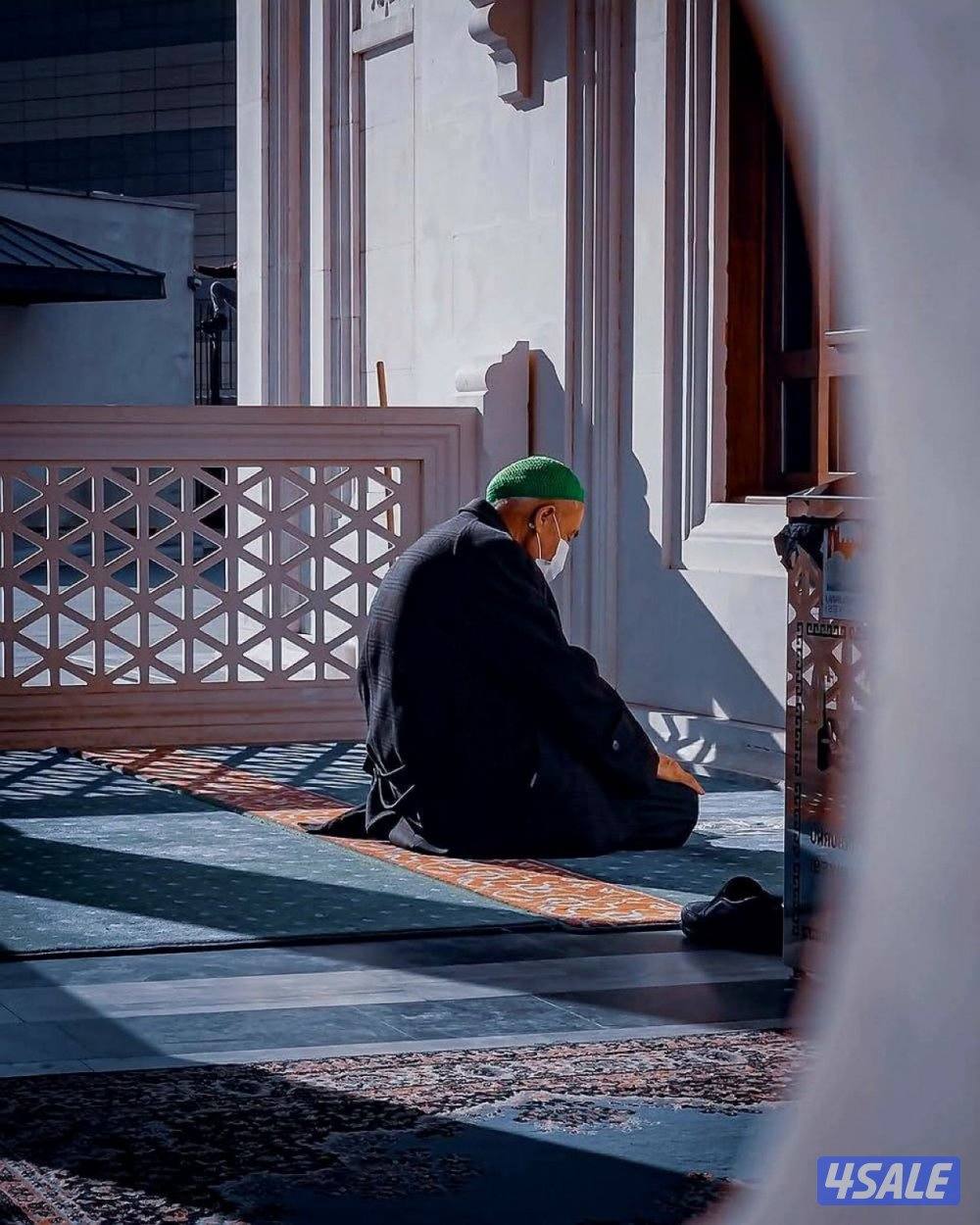 مطلوب غرفة نوم حق معاريس تكون نظيف بسعر معقول اهم شي نظيف ومرتبه0