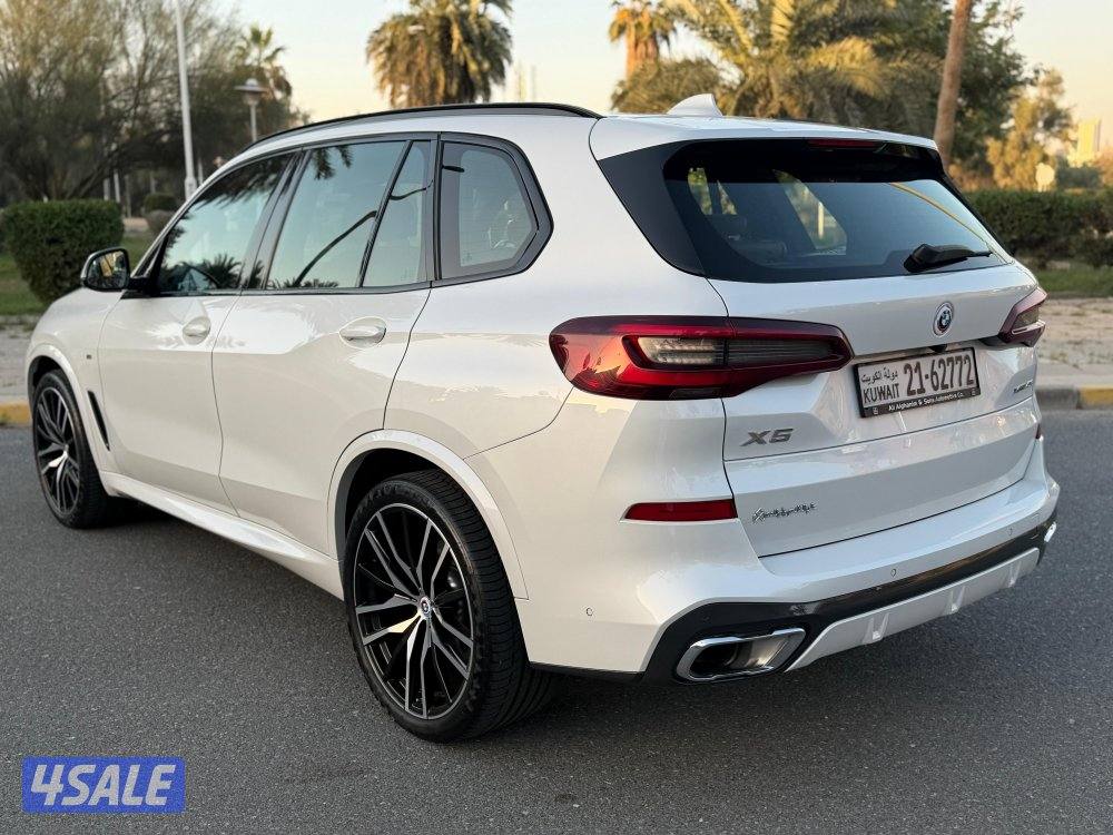 BMW X5 XDrive40i M4