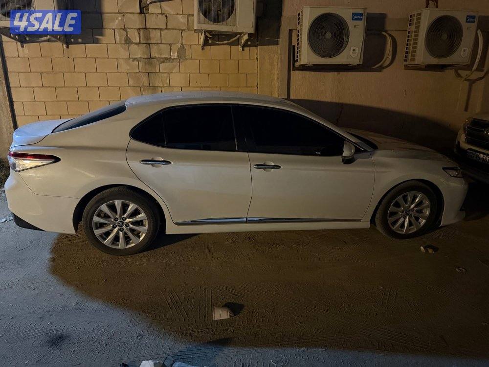 للبيع كامري موديل ٢٠١٨ GLE صبغ وكاله الا مدقر خلفي ممشى ٣٠٤ بيعه سريعه0