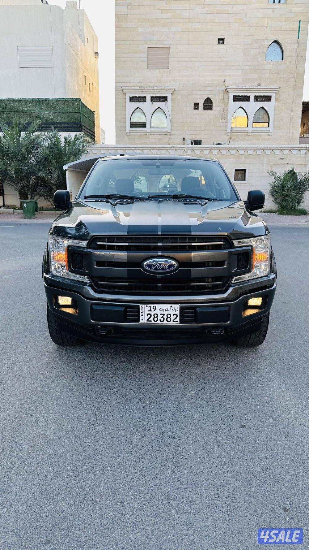 للبيع وانيت فورد F150 موديل 20201