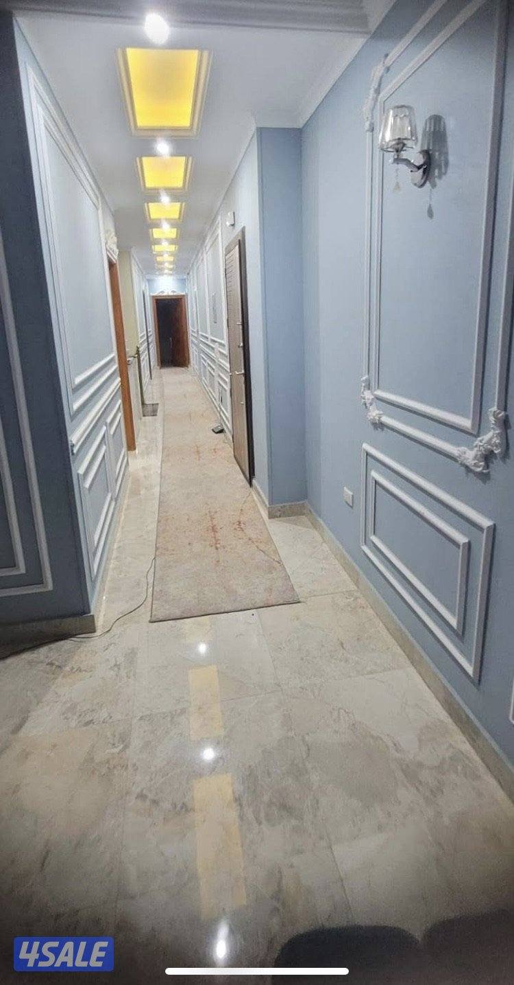 مقاول عام  جميع اعمال الاصباغ  الحديثه والاصيانه  يشمل جميع اعمال الصي3