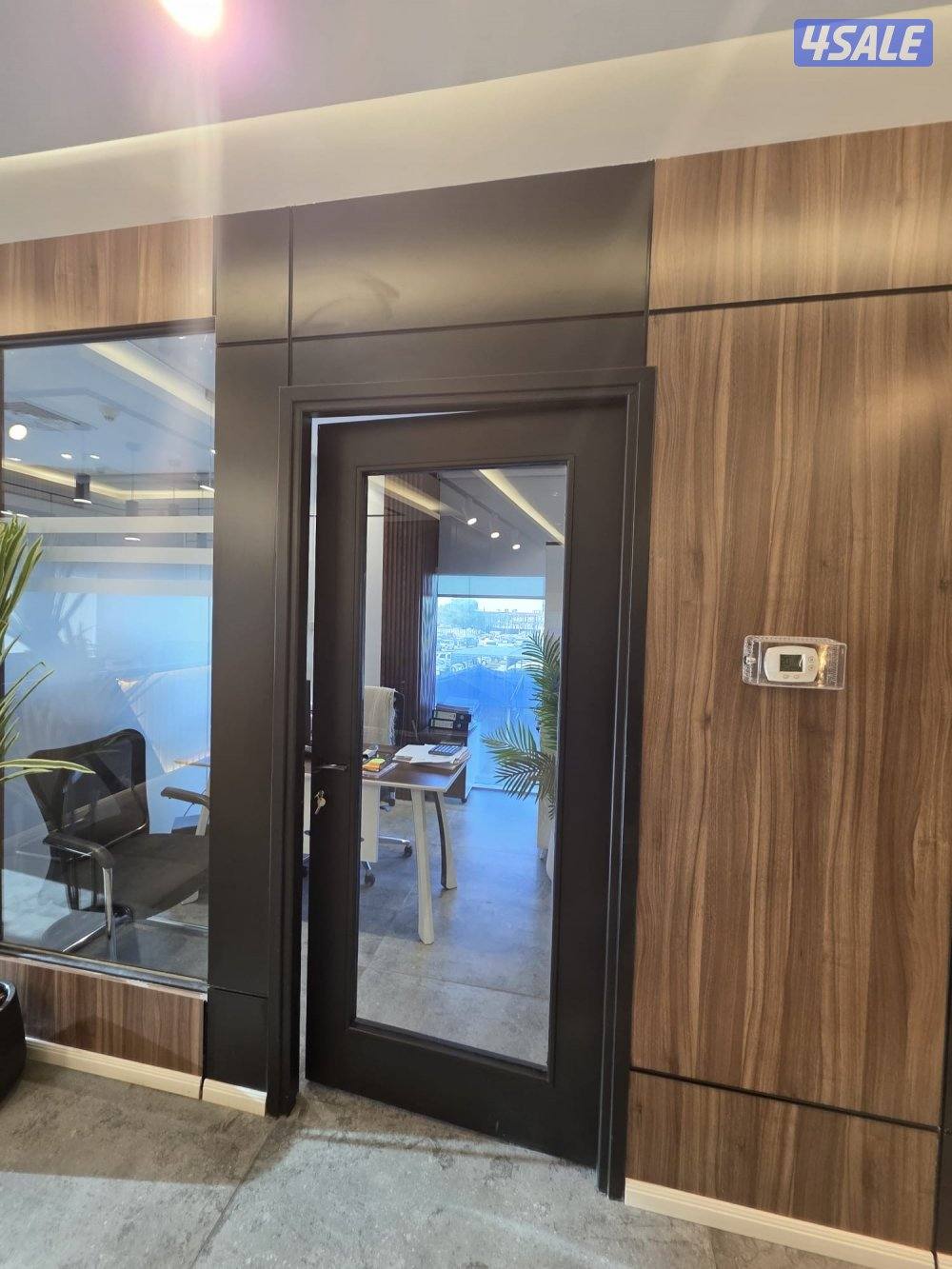 مقاول عام  جميع اعمال الاصباغ  الحديثه والاصيانه  يشمل جميع اعمال الصي5