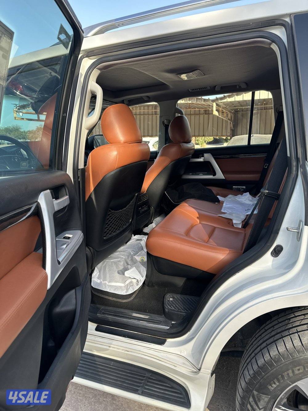 للبيع لاندكروزر 2021 8سلندر GXR تيورنق8