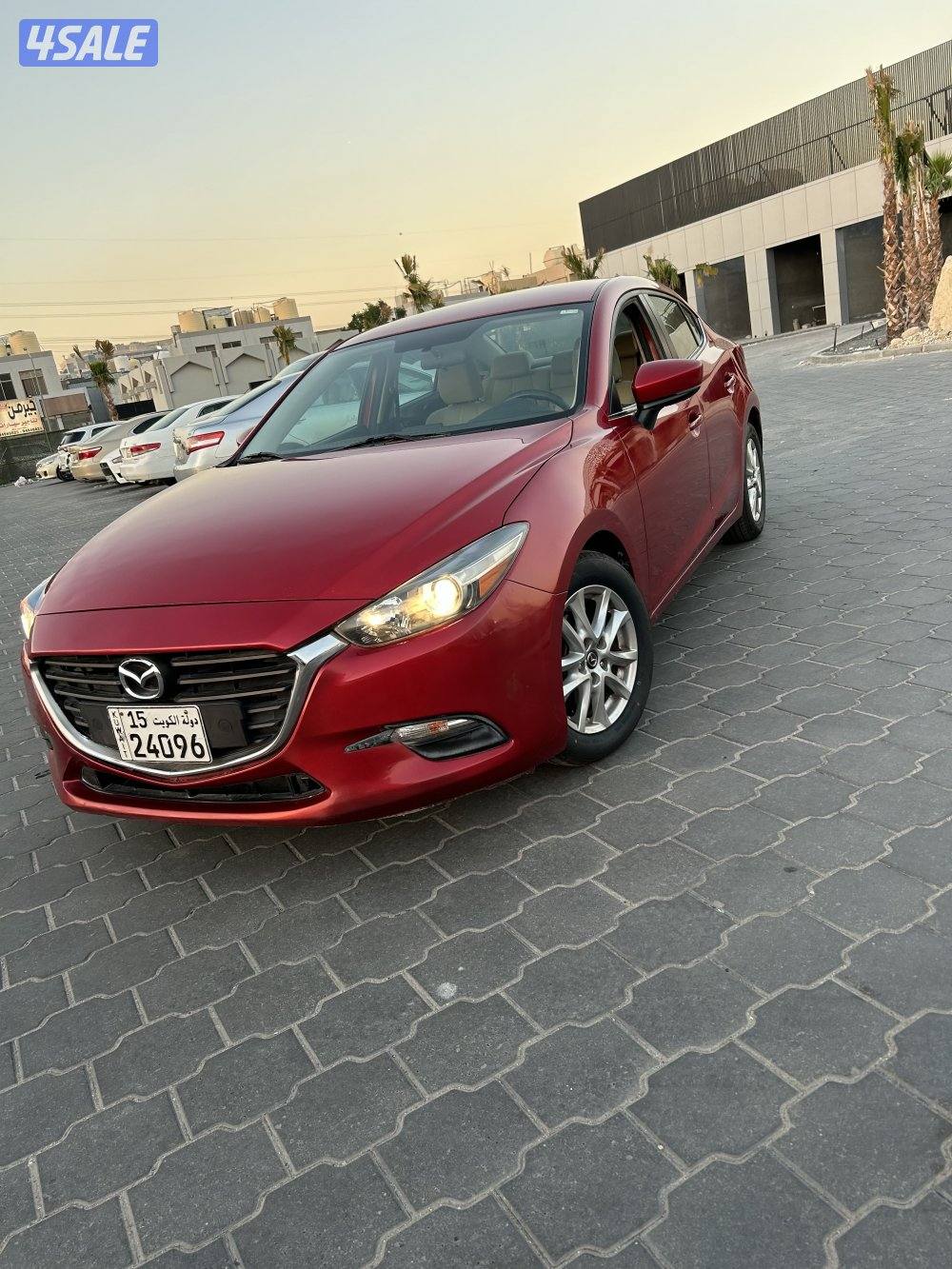 مازدا 2018 العداد 90 الف5