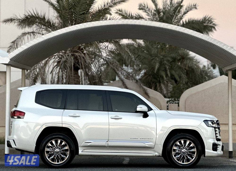 معرض القمة🚩3