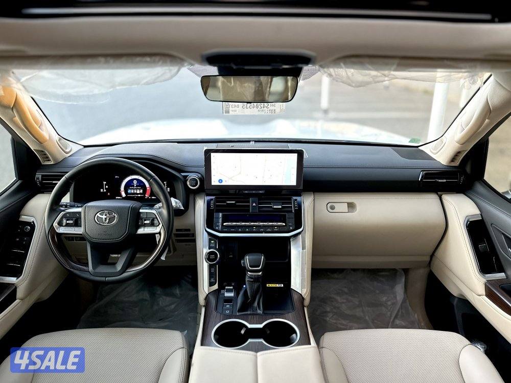 معرض القمة🚩11