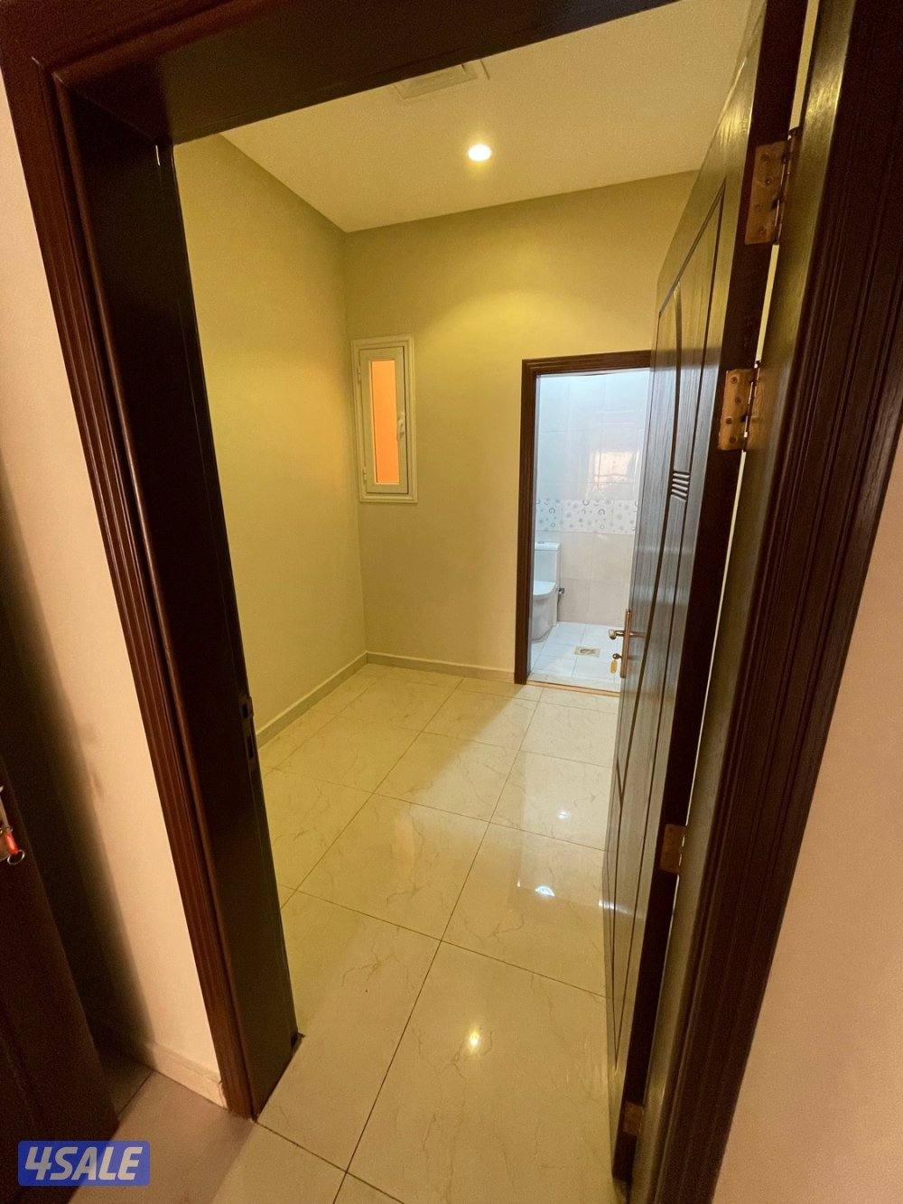 شقة اجار معاريس او طفل واحد جابر الاحمد0