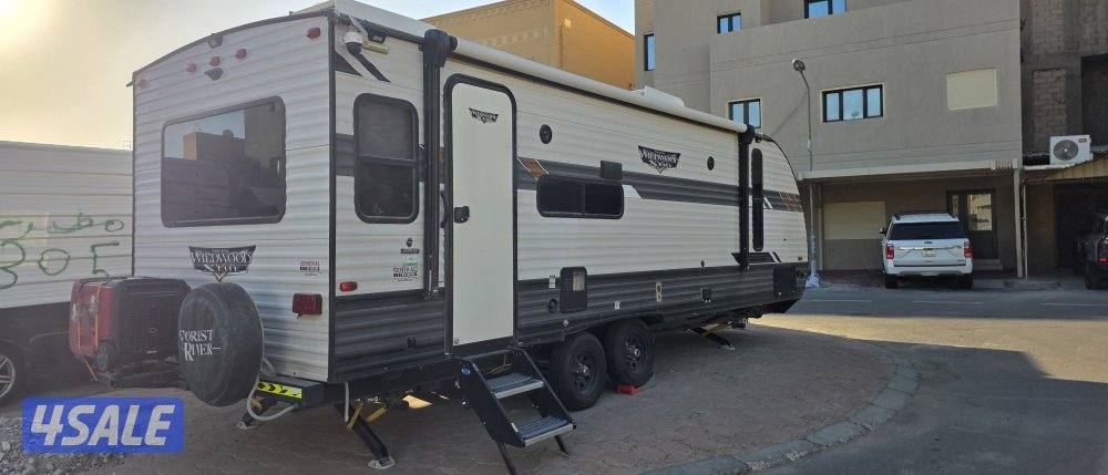 للبيع كرفان امريكي1