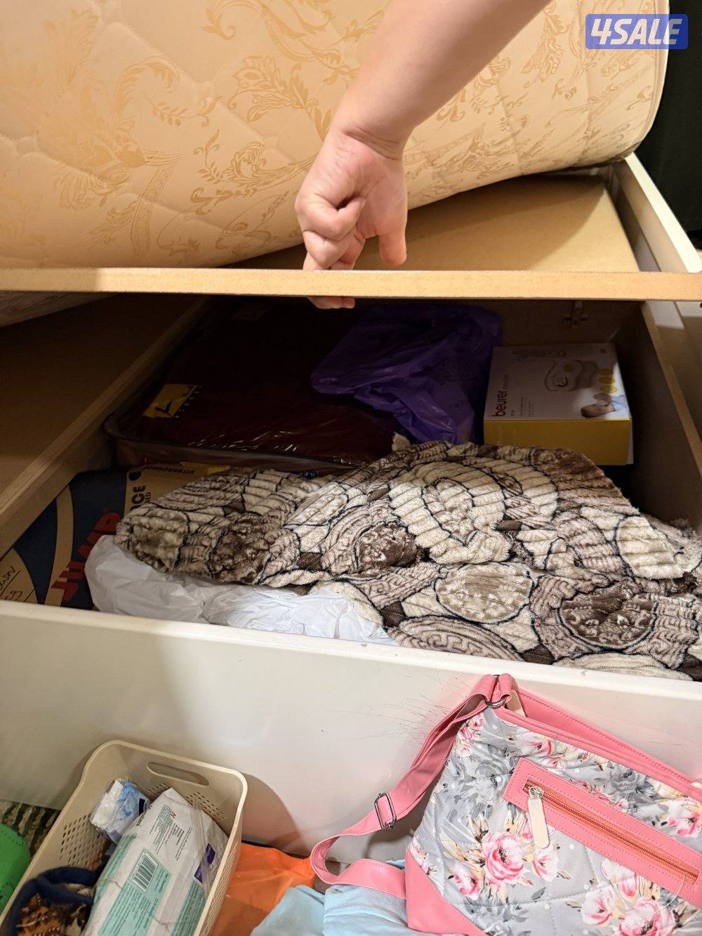 Bed with Compartment1