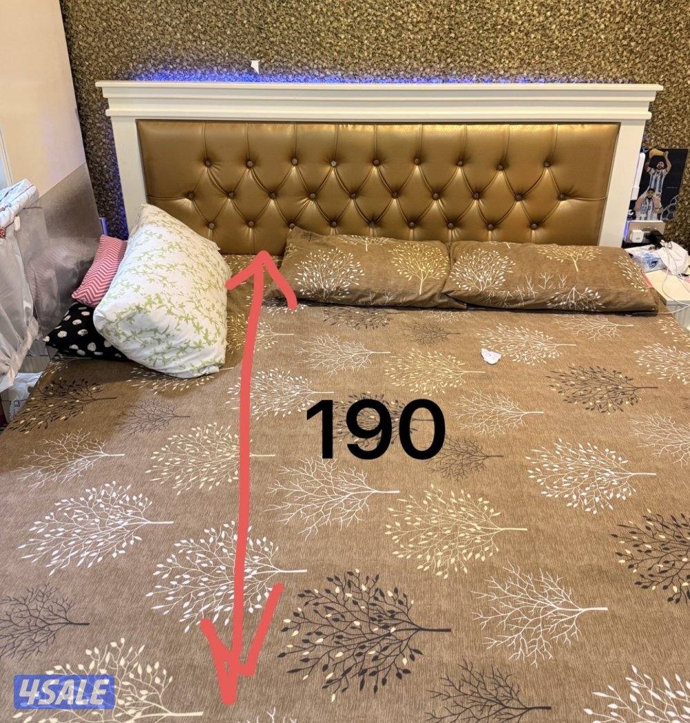 Bed with Compartment3