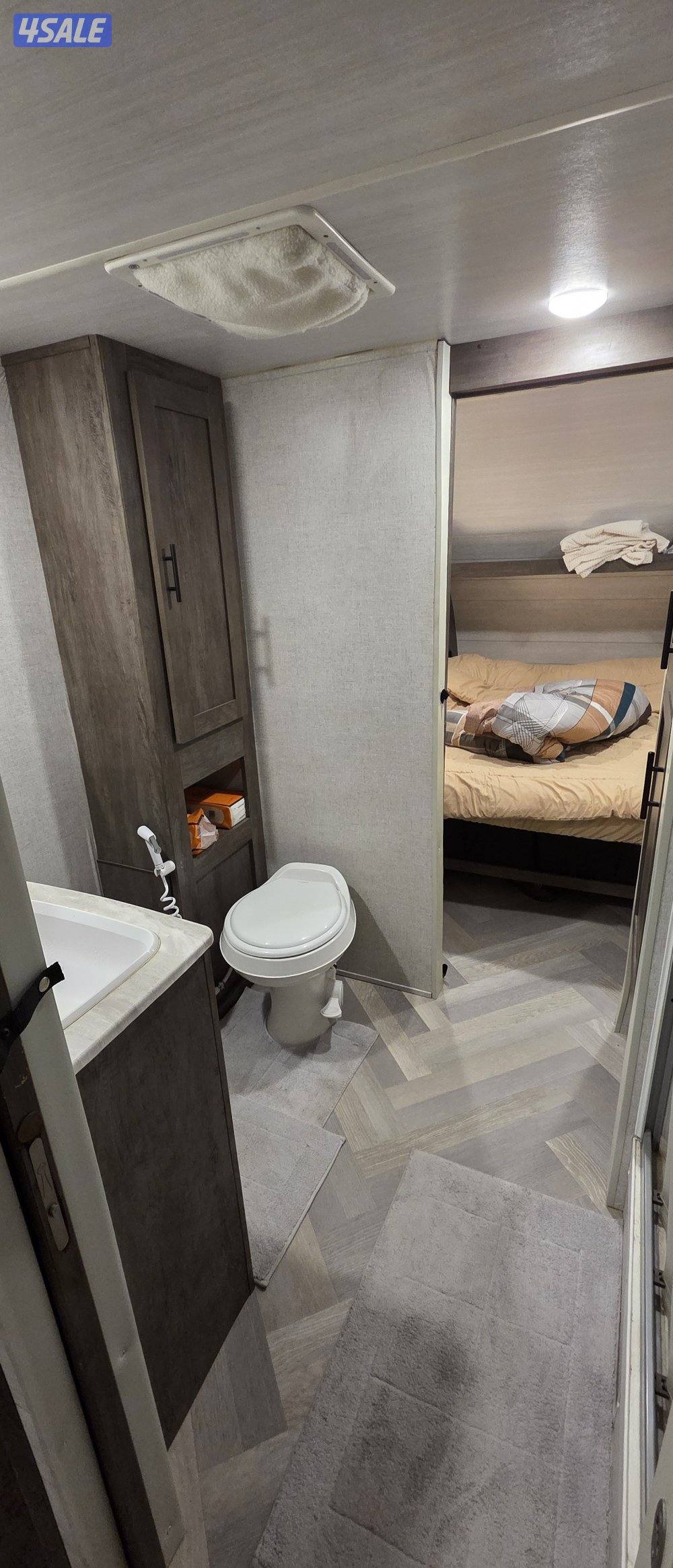 للبيع كرفان امريكي6