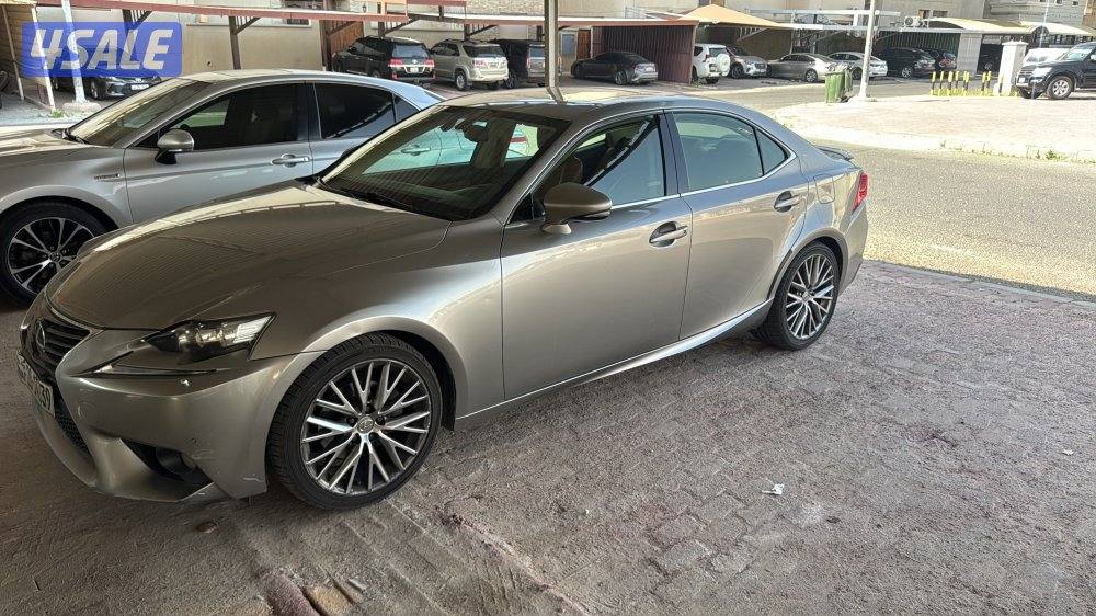 لكزس المالك الثاني0