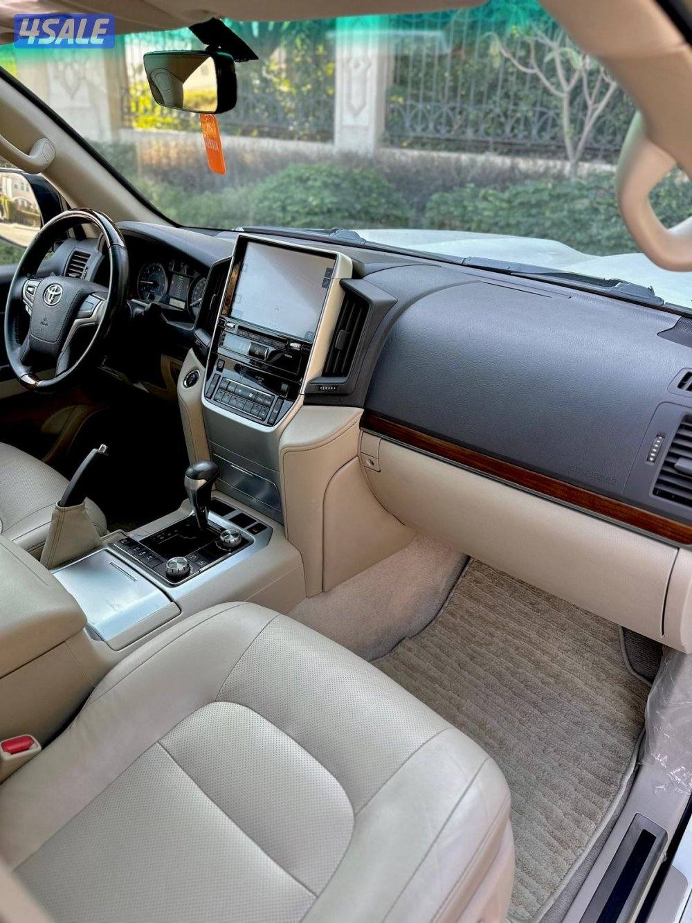 للبيع GXR موديل 2018 اعلى درجه وجلد ماشي 250  الف وارد الساير7