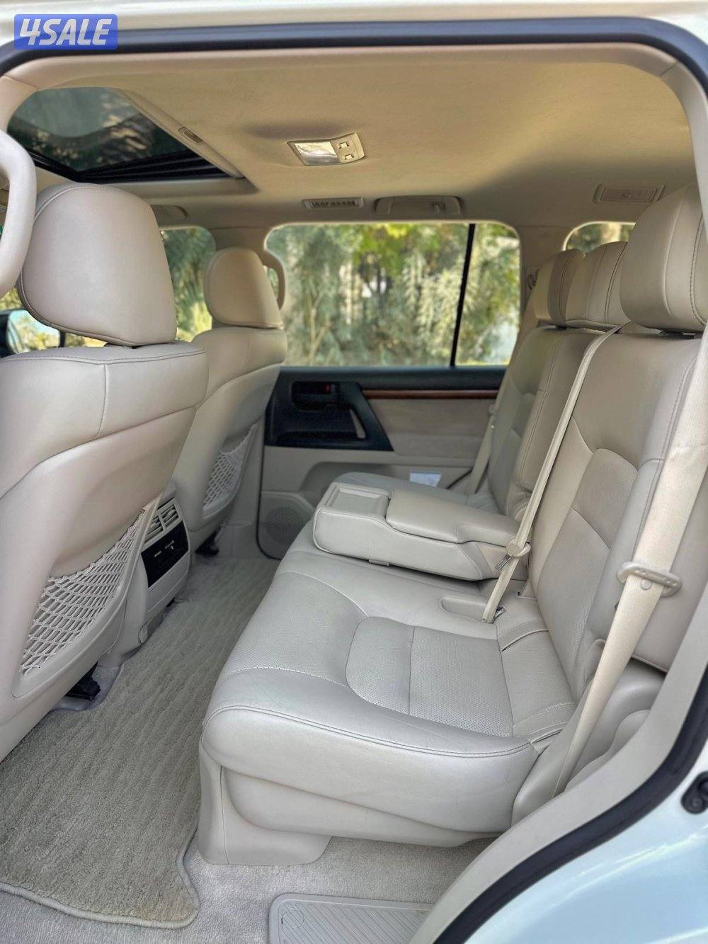 للبيع GXR موديل 2018 اعلى درجه وجلد ماشي 250  الف وارد الساير10