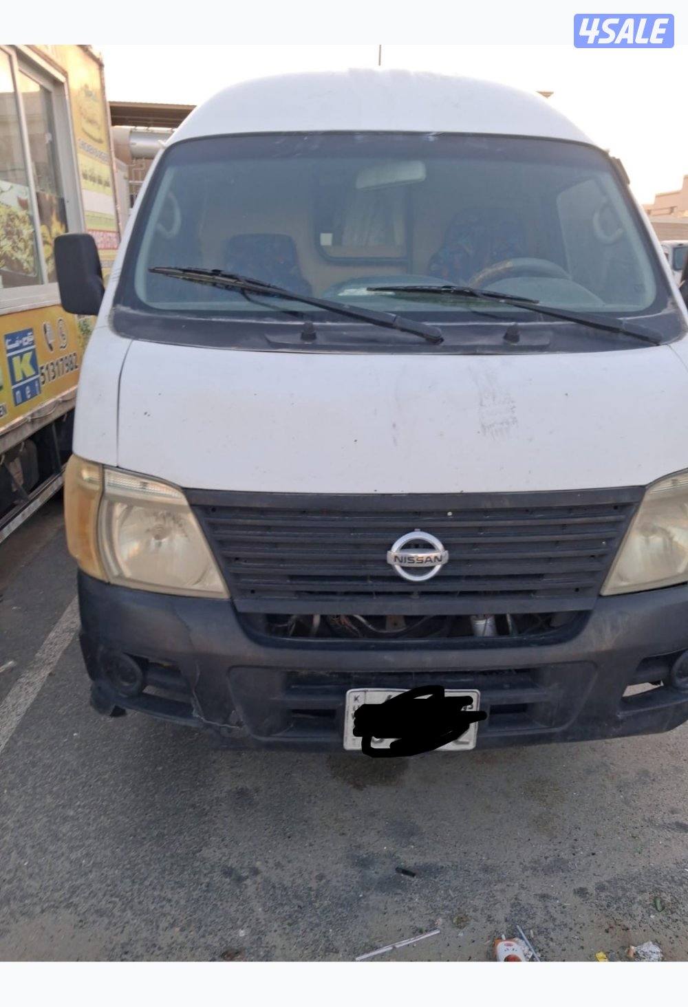 باص نيسان 2010 اورفان بحالة ممتازة قير عادي1