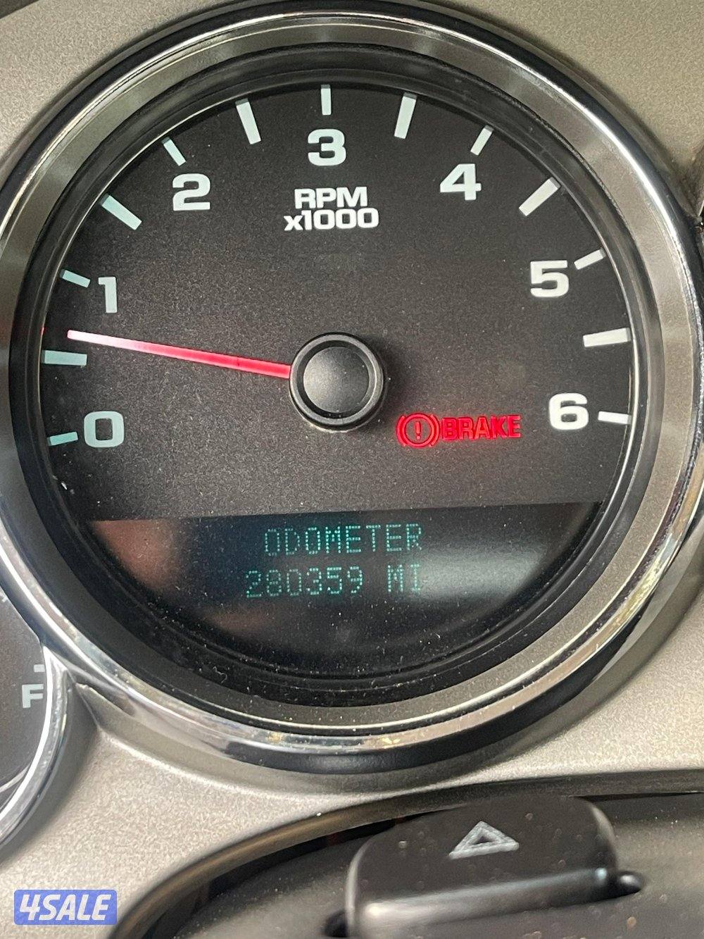 للبيع وانيت سلفراود9